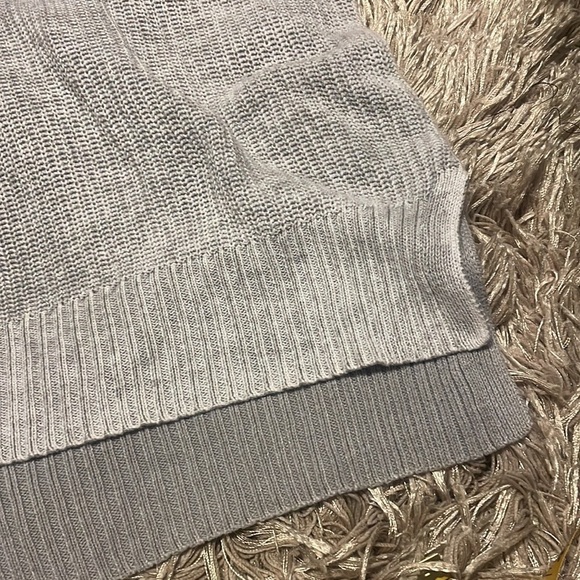 American Eagle Outfitters Hooded Sweater‎ - Picture 6 of 9